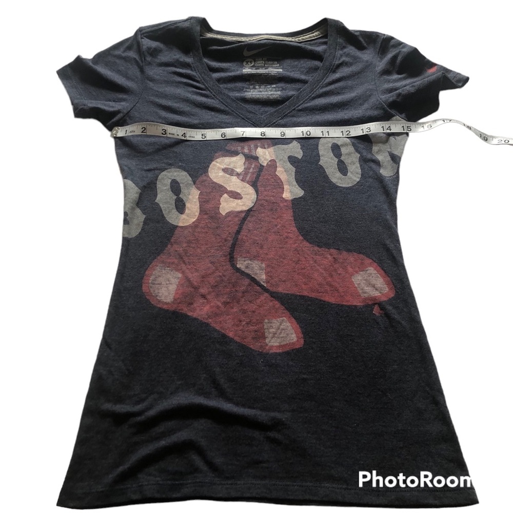 Nike Boston Red Sox heathered blue v neck tee